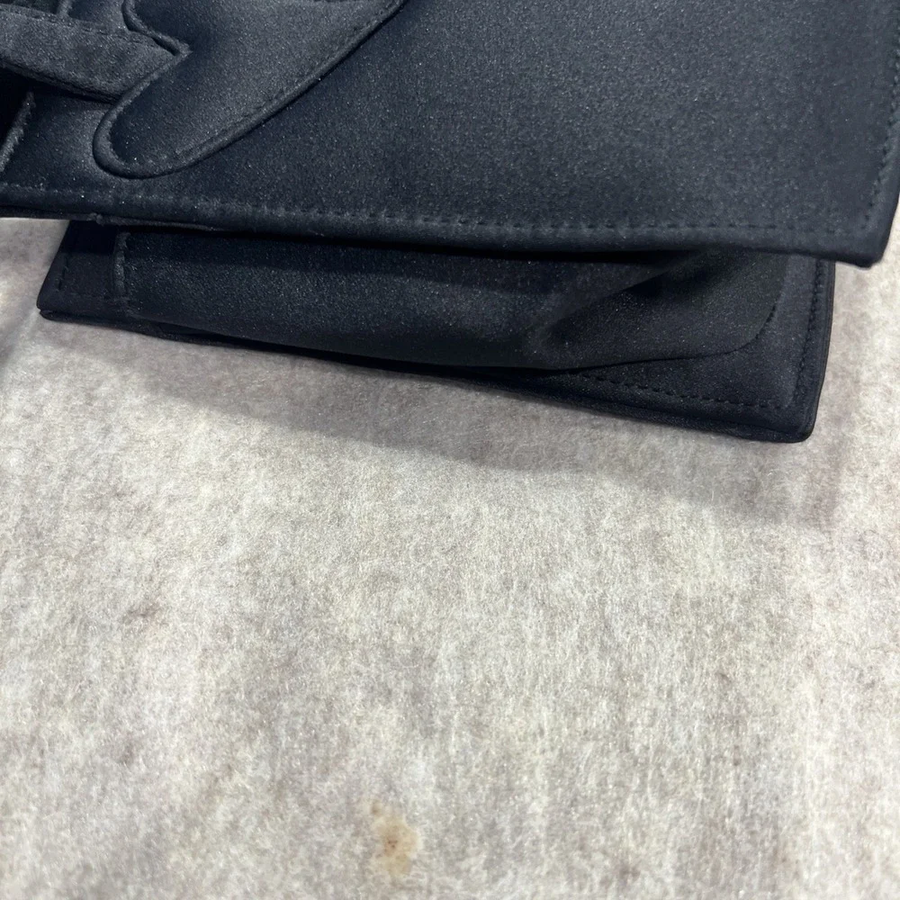 Gorgeous Victoria Secret Handbag Black Satin Cocktail Bag With Heart‎ EUC - Picture 11 of 11